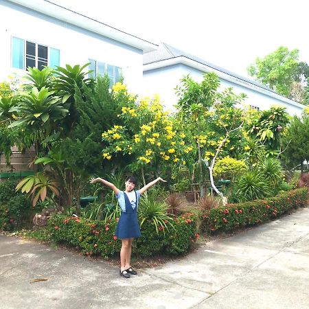 J.Holiday Inn Krabi town Exterior foto