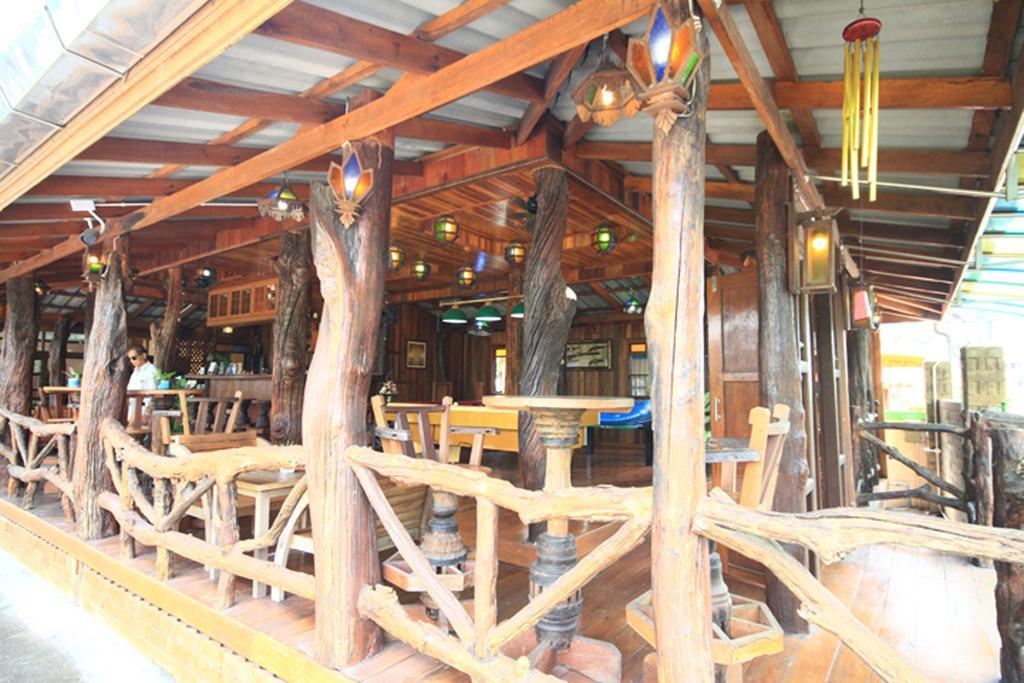 J.Holiday Inn Krabi town Exterior foto