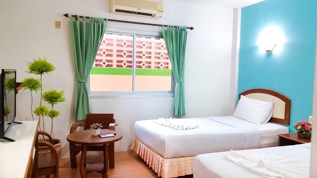 J.Holiday Inn Krabi town Exterior foto