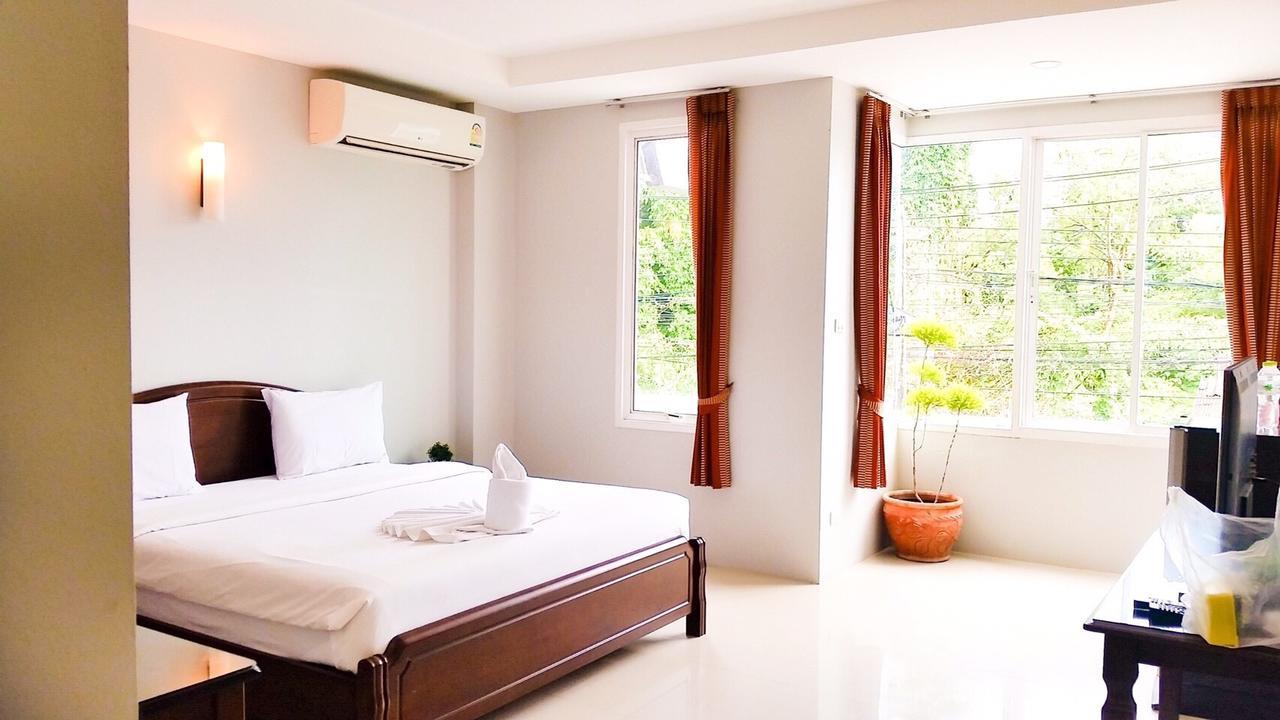 J.Holiday Inn Krabi town Exterior foto