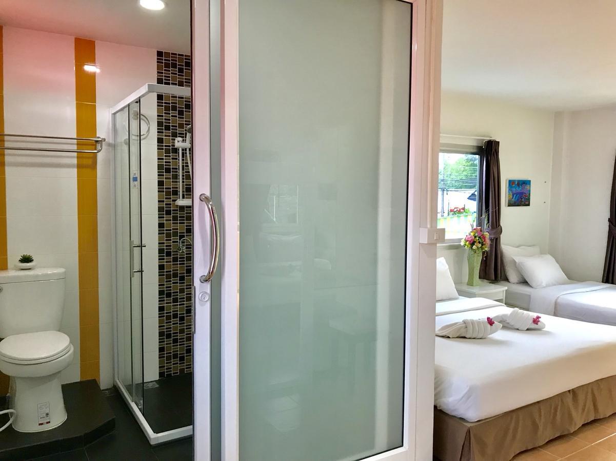 J.Holiday Inn Krabi town Exterior foto