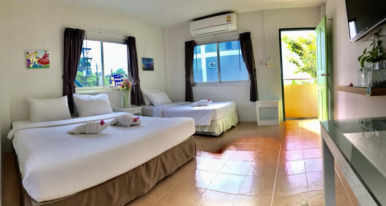 J.Holiday Inn Krabi town Exterior foto