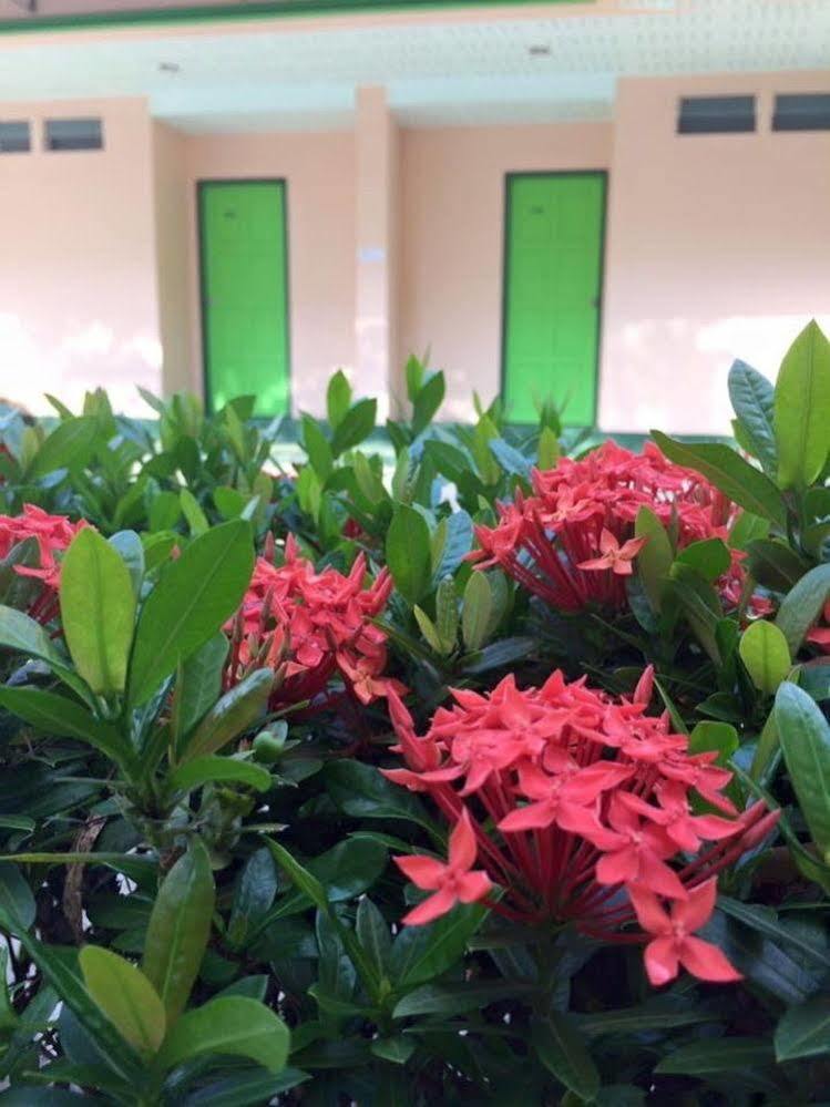 J.Holiday Inn Krabi town Exterior foto